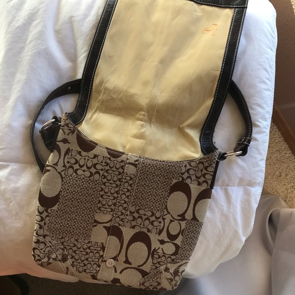 COACH Cross Body Sachel - Picture 3 of 3